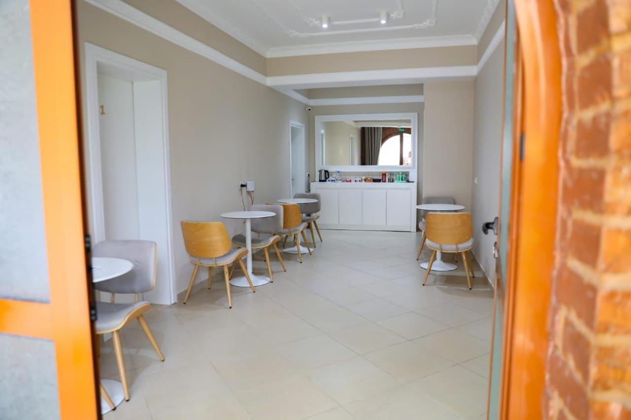 Merkaj Hotel Berat Buitenkant foto
