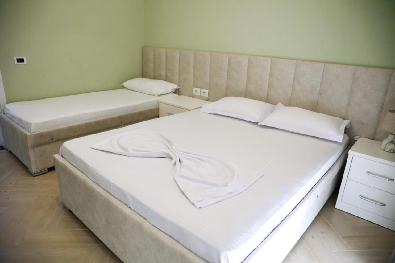 Merkaj Hotel Berat Buitenkant foto