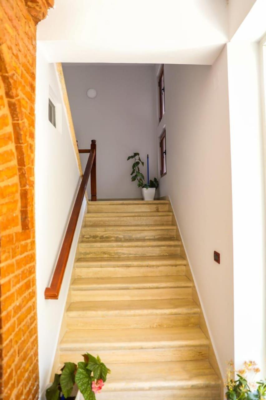 Merkaj Hotel Berat Buitenkant foto