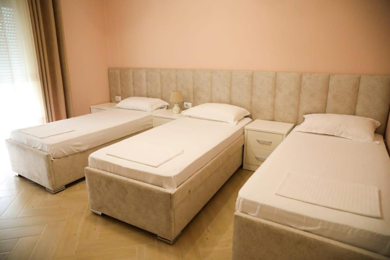 Merkaj Hotel Berat Buitenkant foto