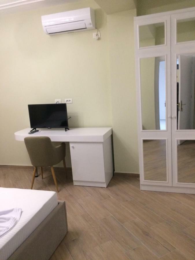 Merkaj Hotel Berat Buitenkant foto