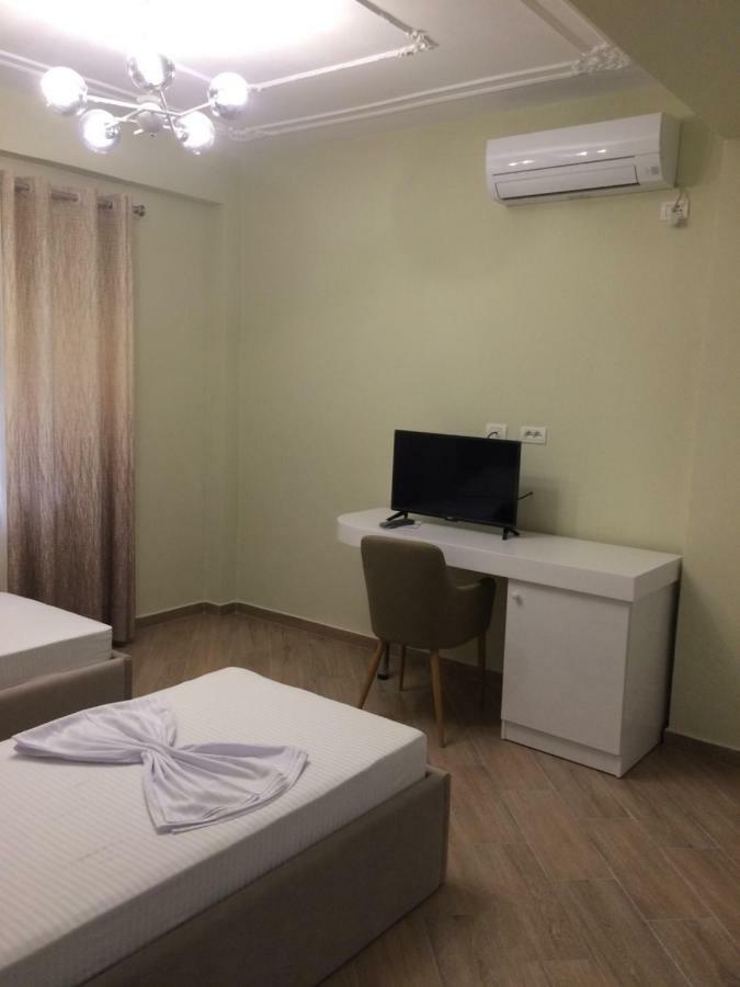 Merkaj Hotel Berat Buitenkant foto