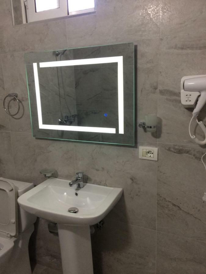 Merkaj Hotel Berat Buitenkant foto